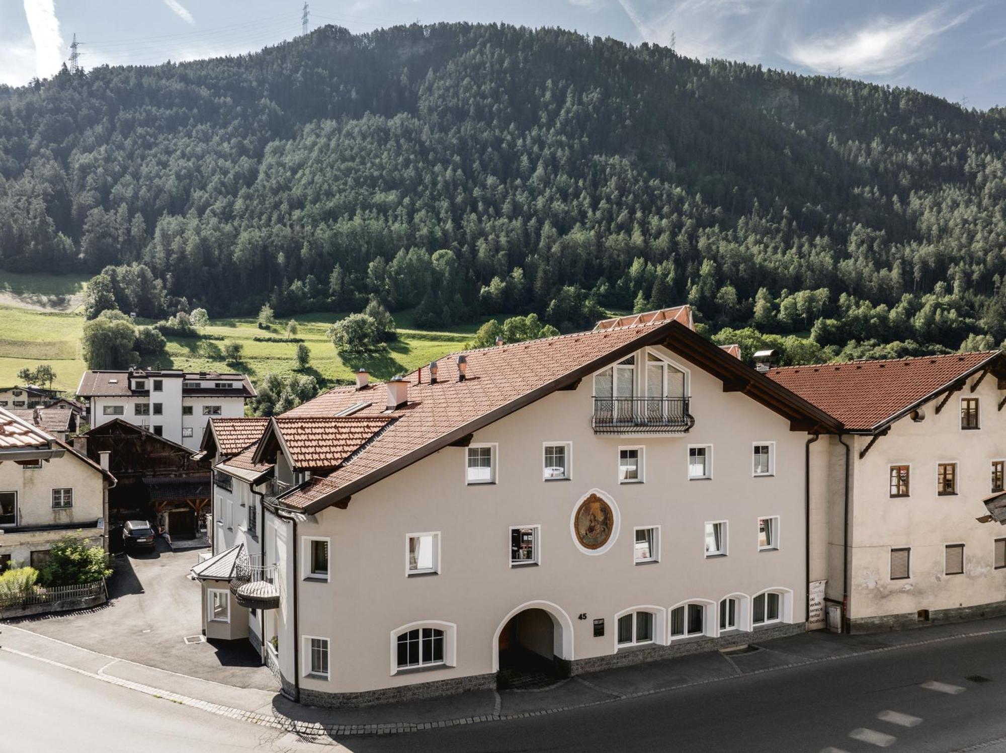 Apartmenthaus Goldeck Ried im Oberinntal Exterior photo
